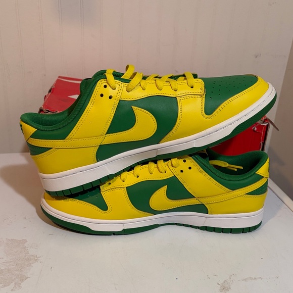 Nike Men\'s Athletic Shoes in Green and Yellow main image 6